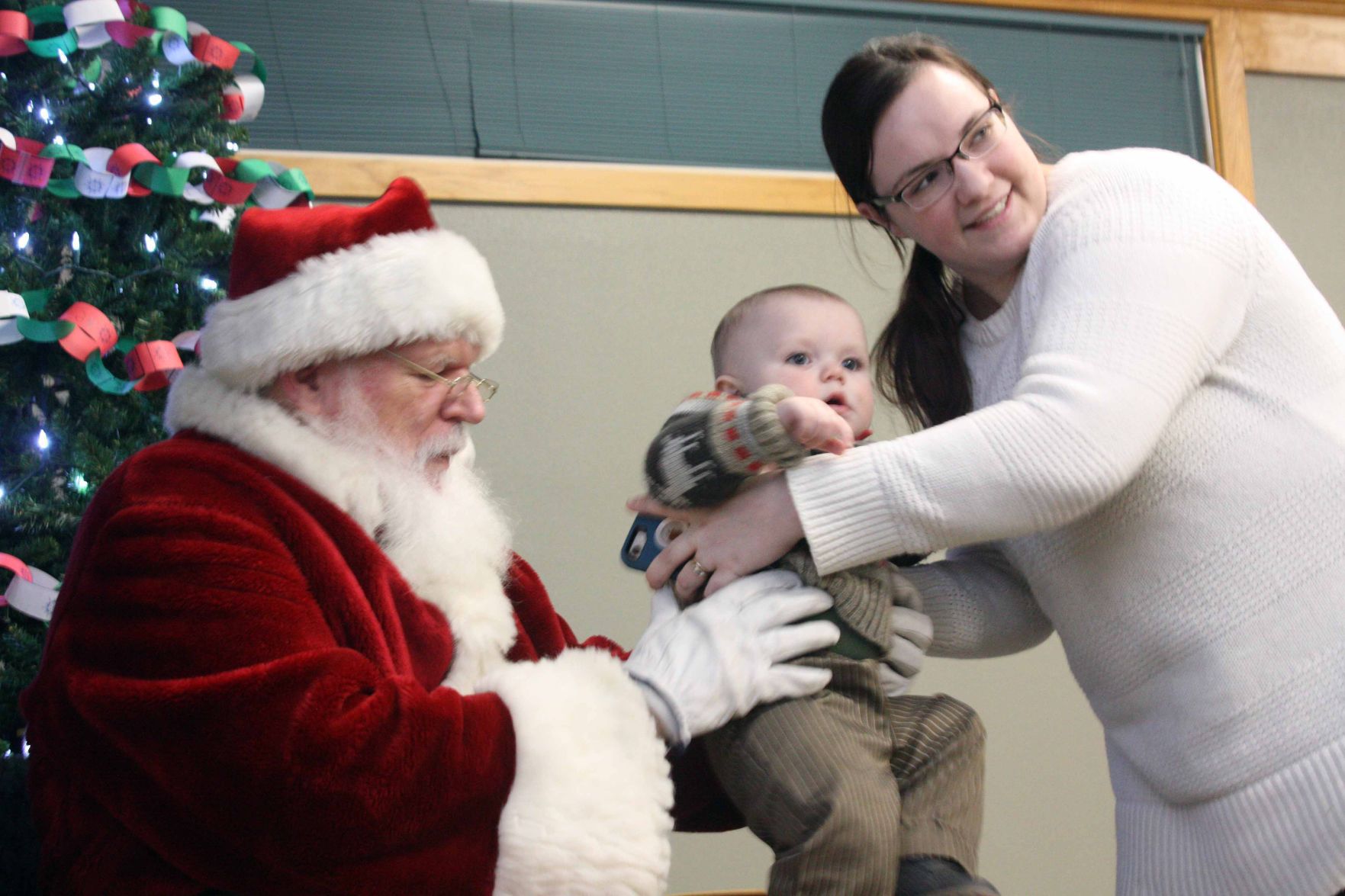 121318-reed-news-santa006